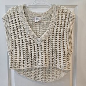 BDG Crochet Top Size Medium